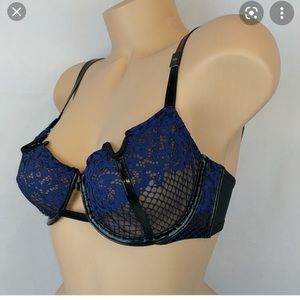 VS Very Sexy lace/leather bra
